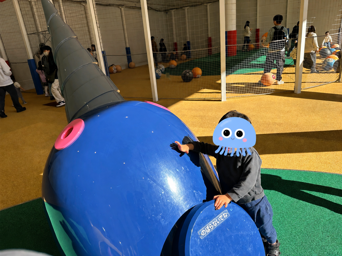 バイキンマンのメカがある乗り物広場
